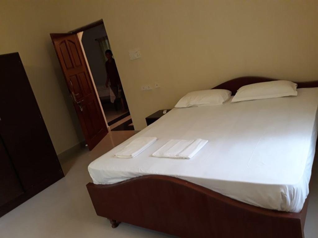 Agnelo'S Holiday Homes Candolim Luaran gambar