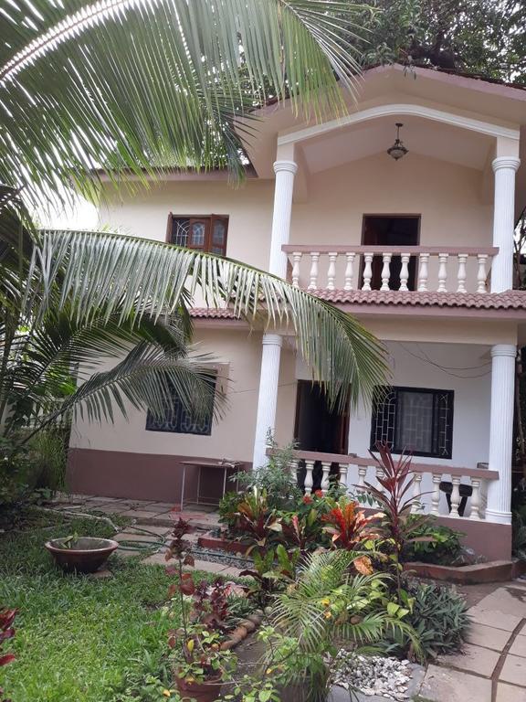 Agnelo'S Holiday Homes Candolim Luaran gambar